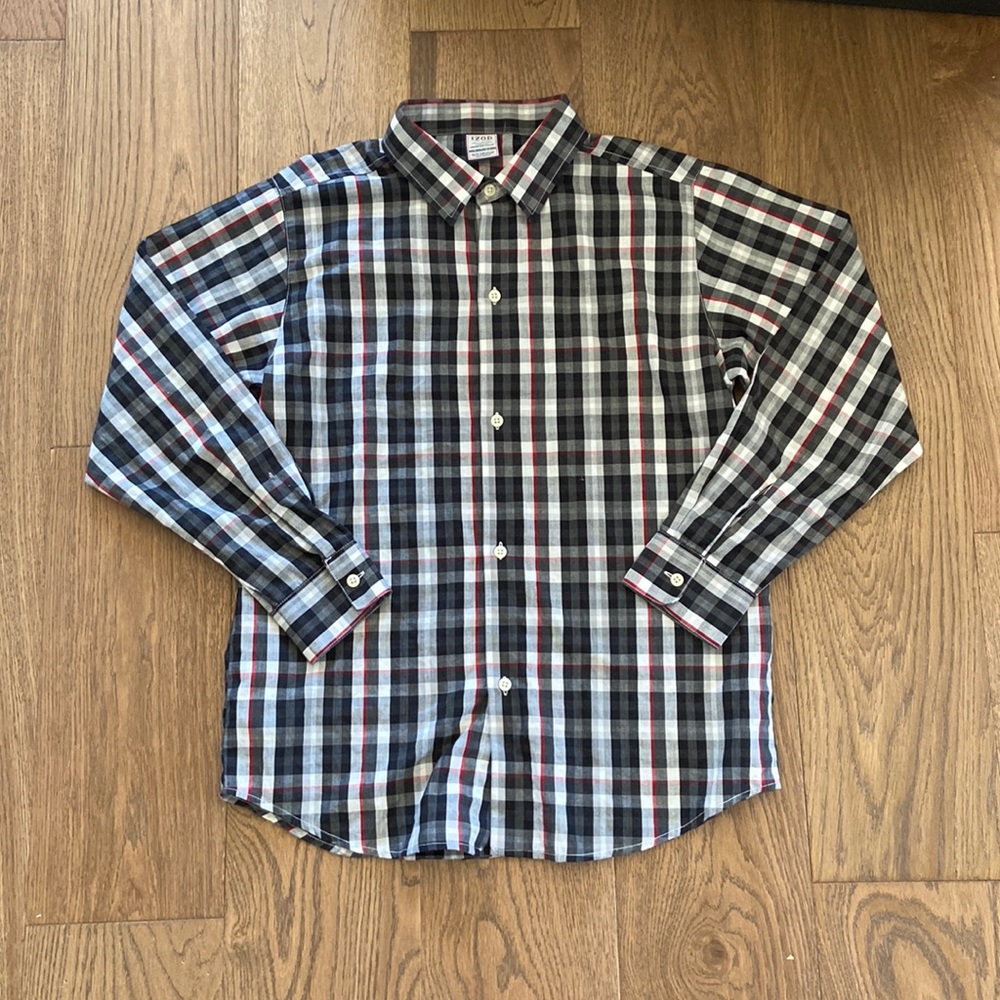 NWOT-IZOD Boy’s Button Down Shirt